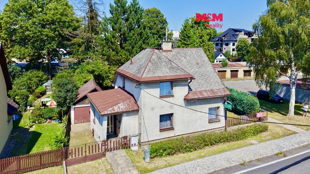 Prodej rodinného domu 190 m², pozemek 751 m²